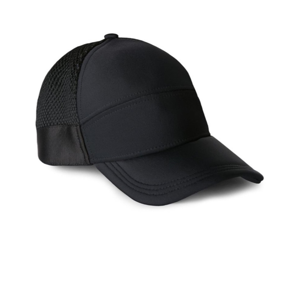 Lululemon Dash and Splash Cap
